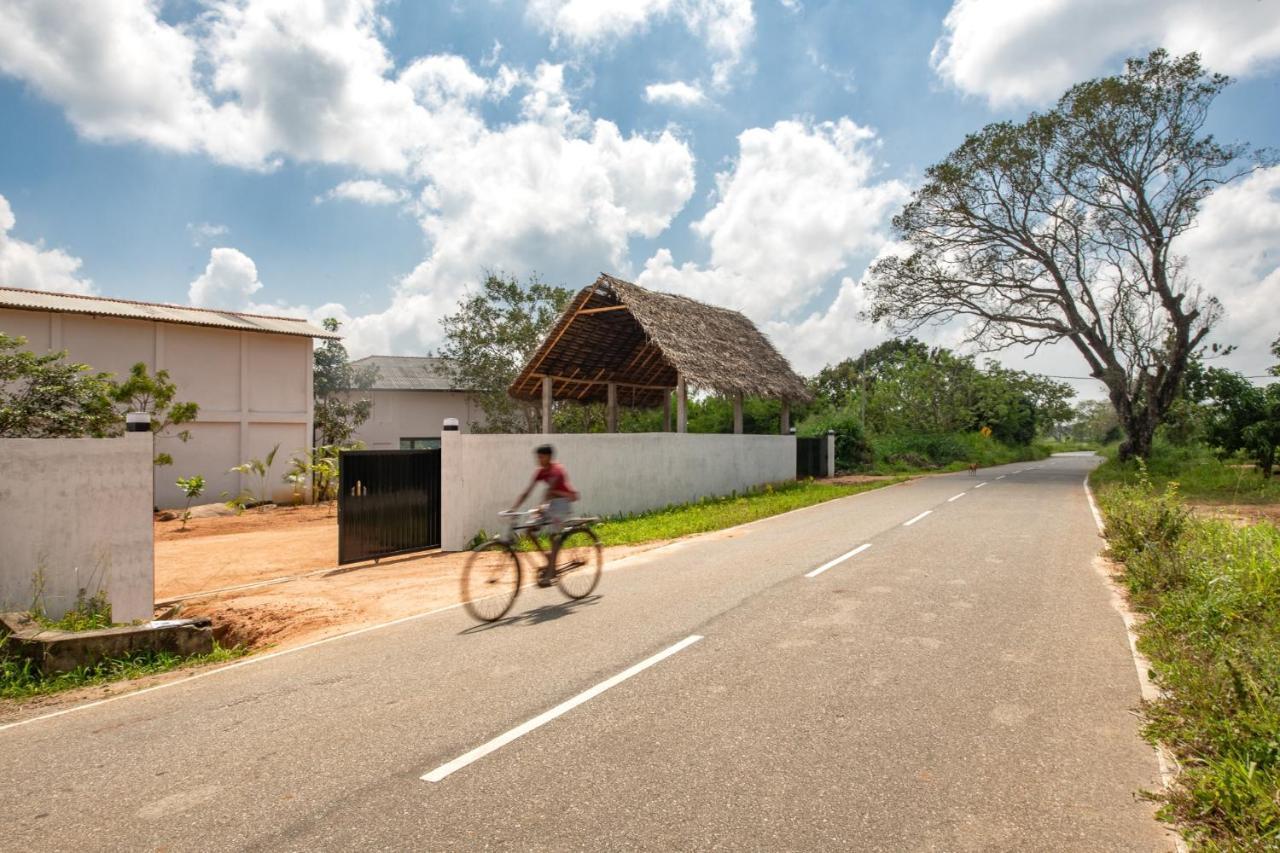 Ceylon Breeze Sigiriya Hotel ภายนอก รูปภาพ